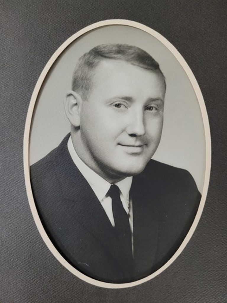 Thomas Jeffrey (Jeff) Macmillan Profile Photo