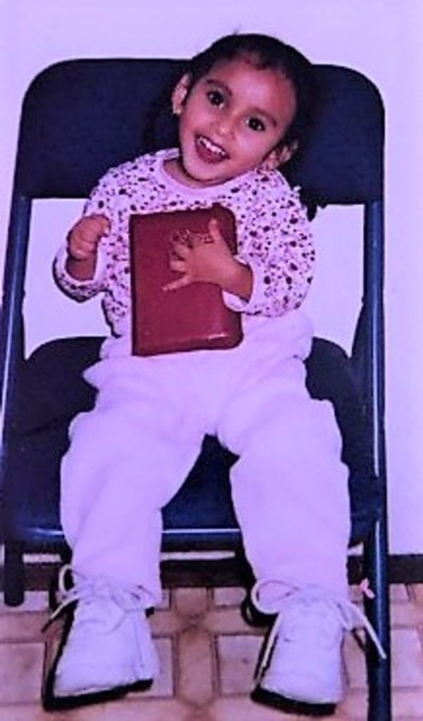 Genesis J Castillo Profile Photo