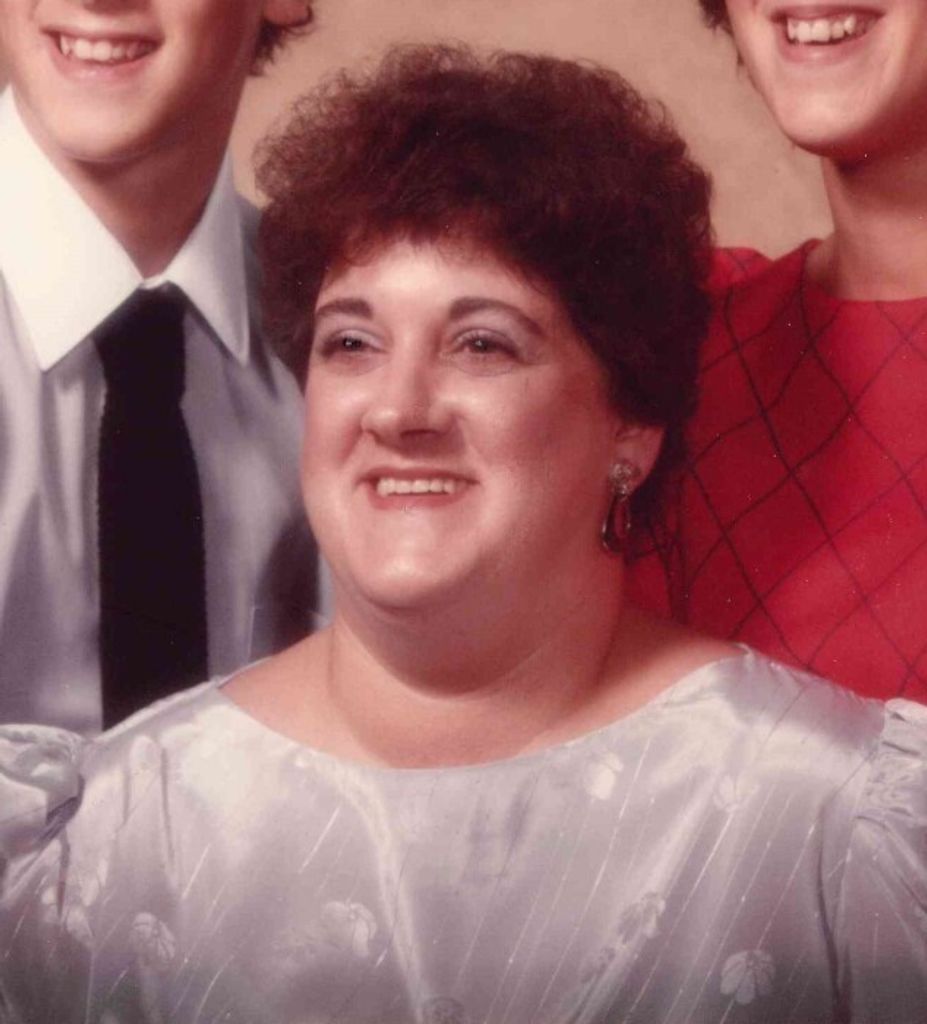 Constance "Connie" E. (Knauer)  Knorr
