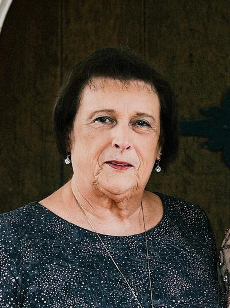 Joan Juanita Hux Bell