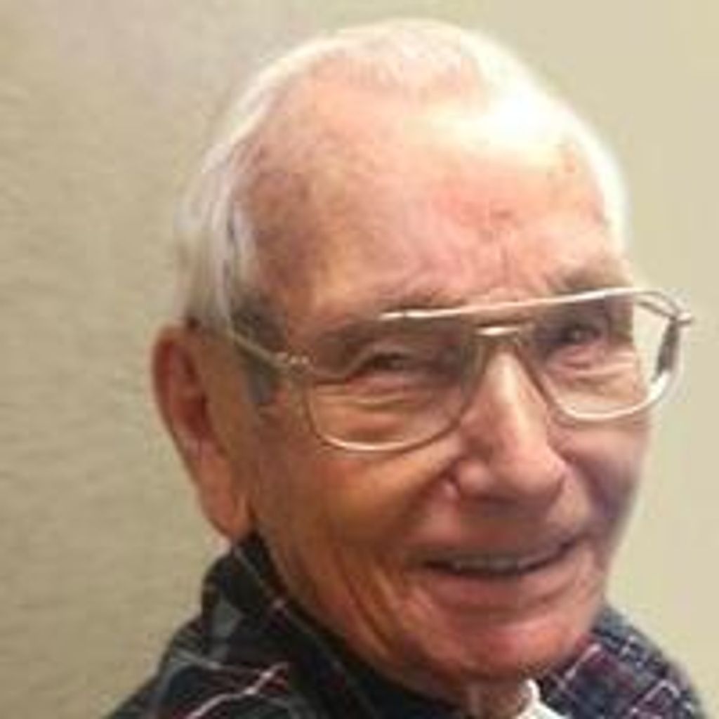 Clint  Edward Wallis,  Sr.