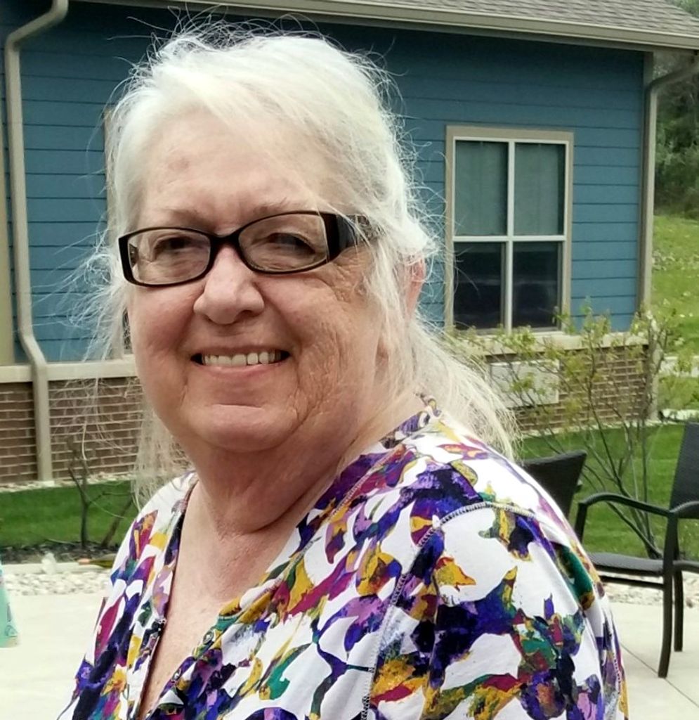 Bette Lou Southerland