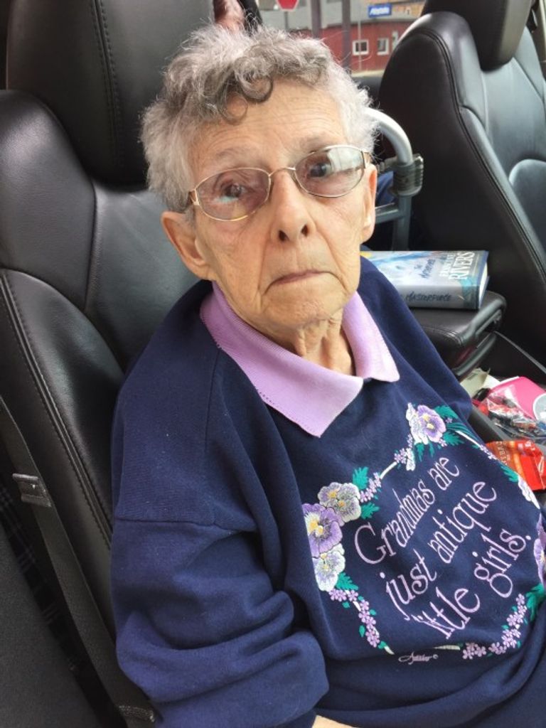 Betty Jeanne Hood Profile Photo