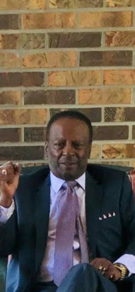 Robert Wade Miller Profile Photo