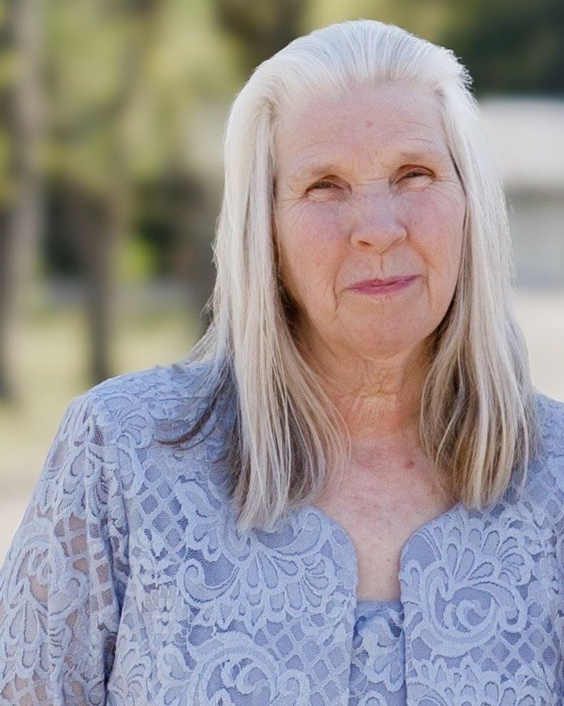Connie Sue Robertson Profile Photo
