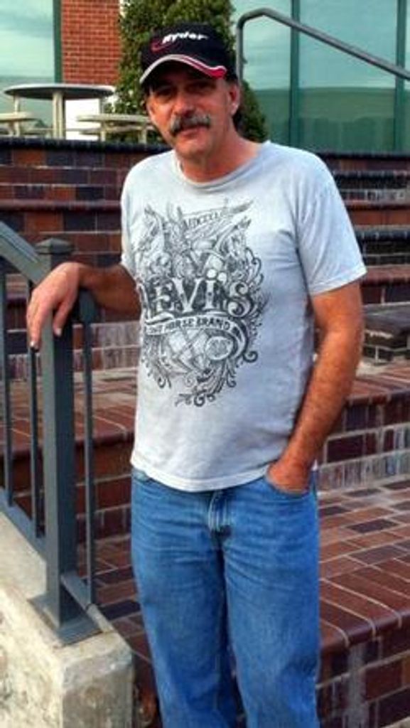 Charles Michael Quinlan Profile Photo