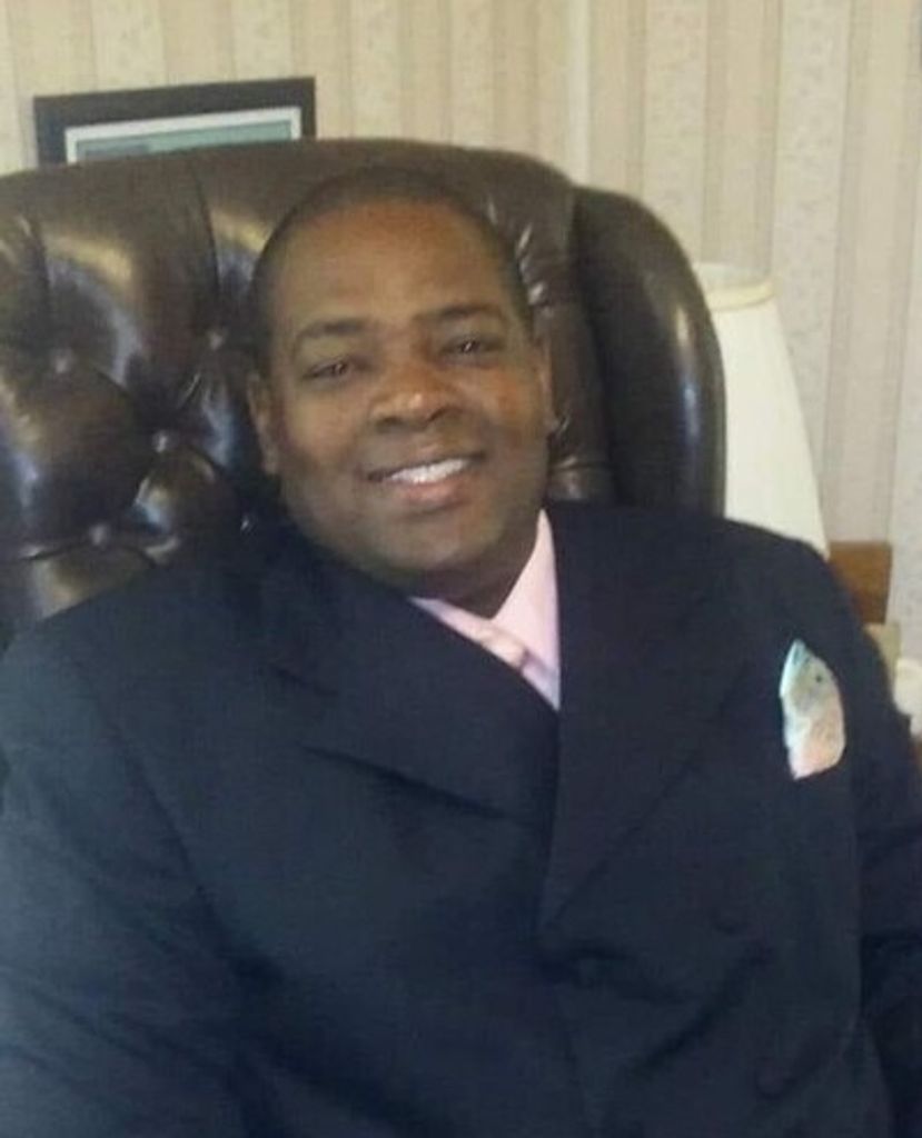 Reverend Latonio "Too-Shae" Thomas