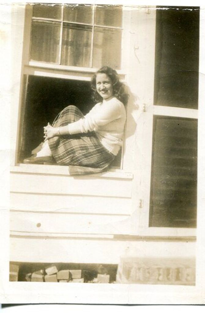 Mary Davis Marnix Profile Photo