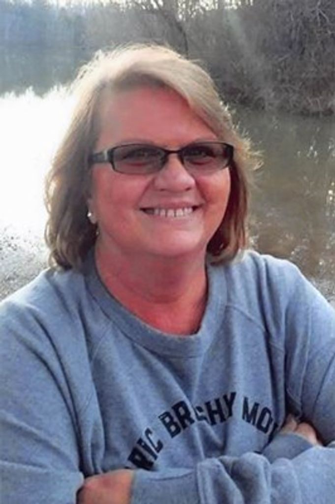 Laura Lee Bourff Profile Photo
