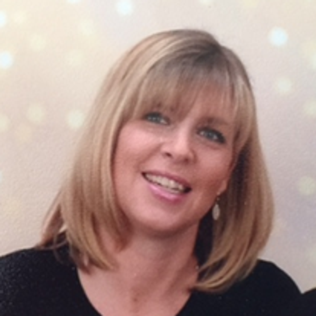 Robyn Summers
