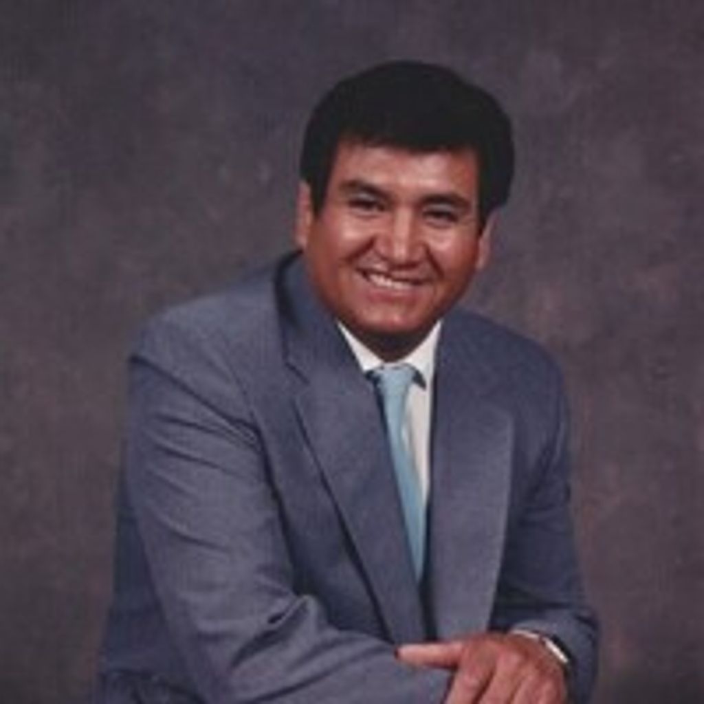 Gilbert L Duenes