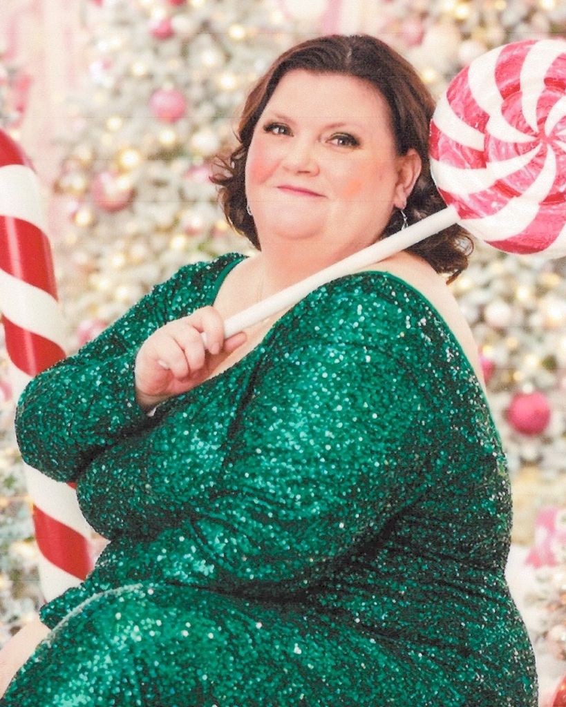 Elizabeth Smithart Profile Photo