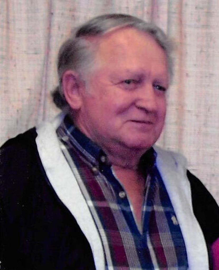 Milton "Tom" Thomas Wallace Profile Photo