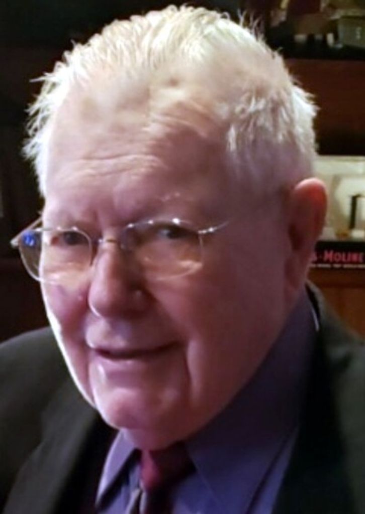 Cecil Dowling Runner