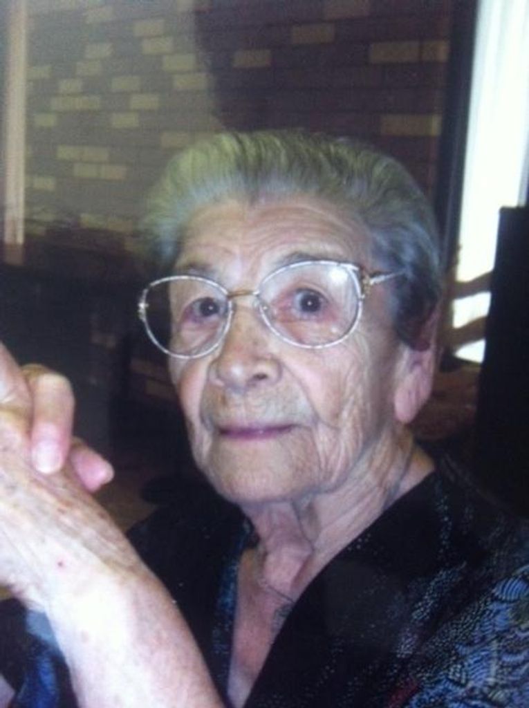 Antonia Flores Profile Photo