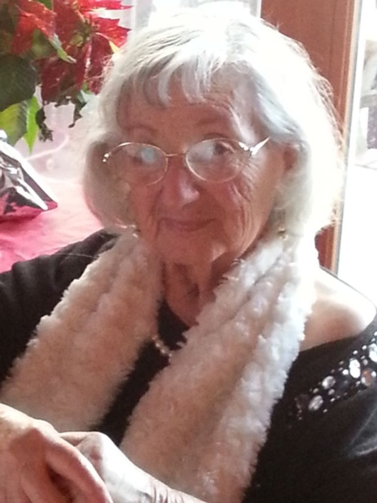 Anne Gecewicz Profile Photo