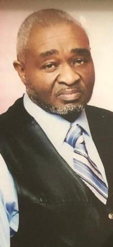 Lou Eddie Vickers Profile Photo