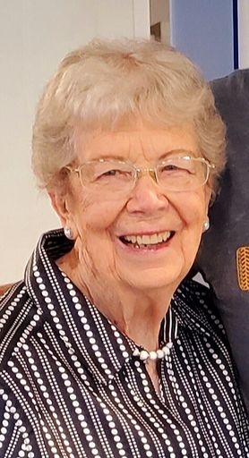 Marilyn J (Johnston)  Linker photo gallery thumbnail 27 of 65