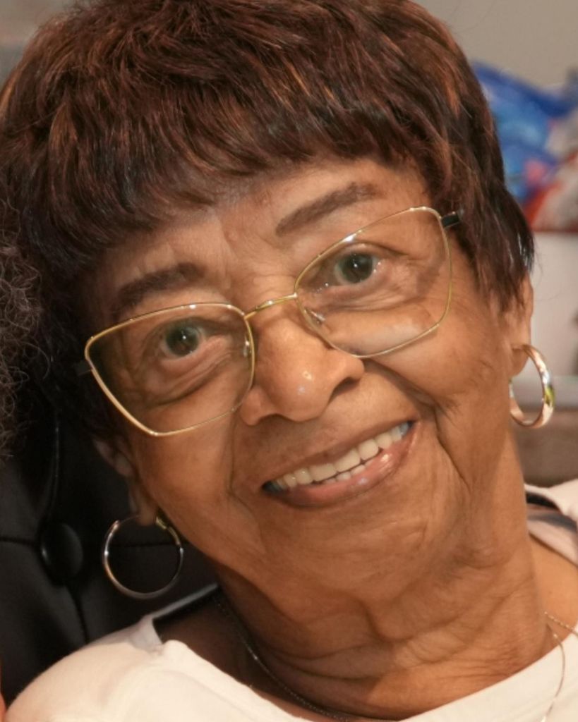 Mollie B. McKenzie Profile Photo