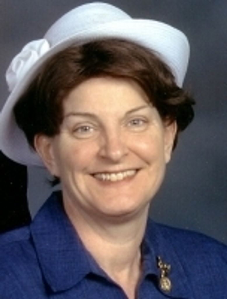 Elaine M Price