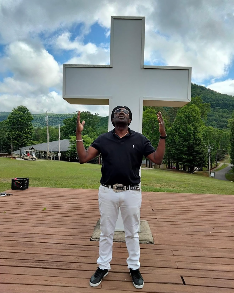 Levi Sirmons Profile Photo