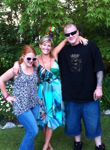 Kendra Giesbrecht photo gallery thumbnail 14 of 17