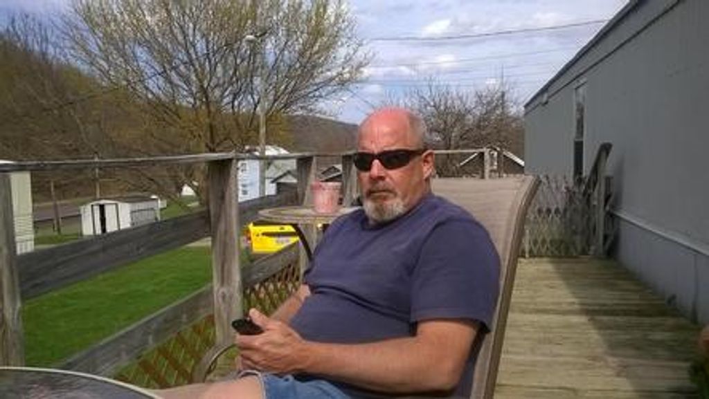 Gene Richard Bennett Profile Photo