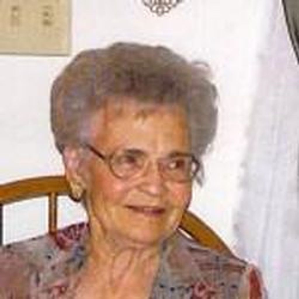 Madge Aunita Simmons