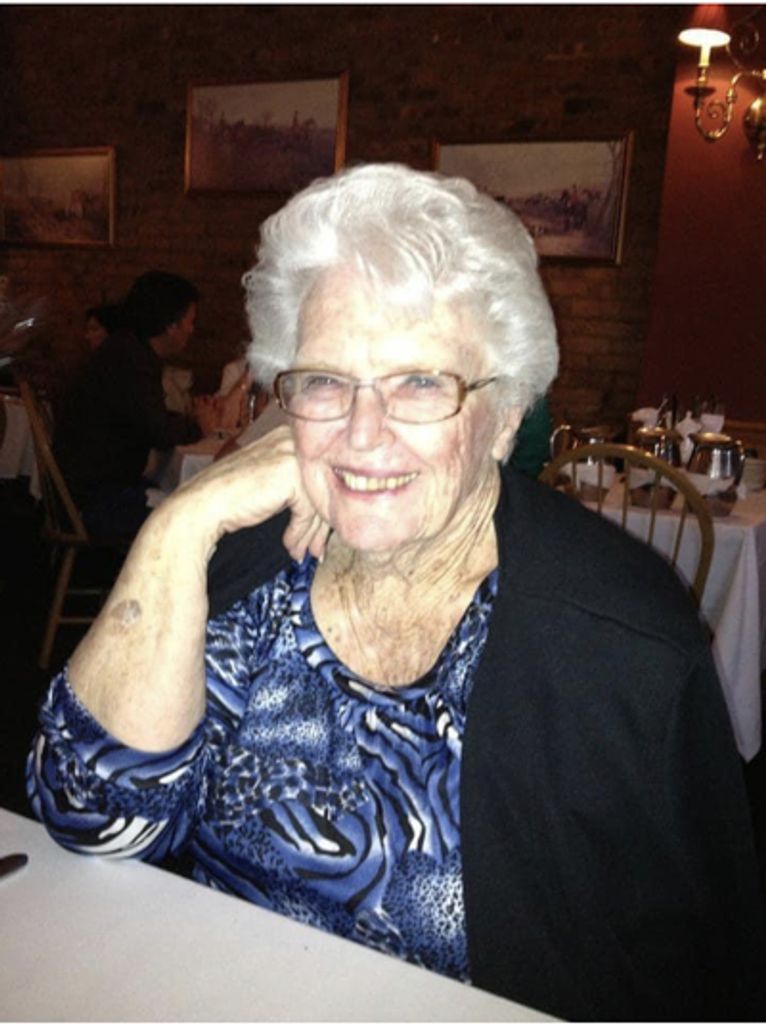 Julianne Helen Hoffman Profile Photo