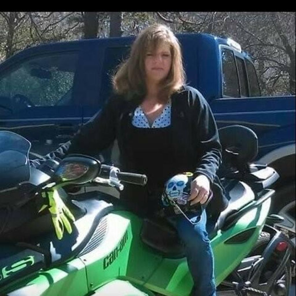 April Clark Hardigree Holcombe Profile Photo