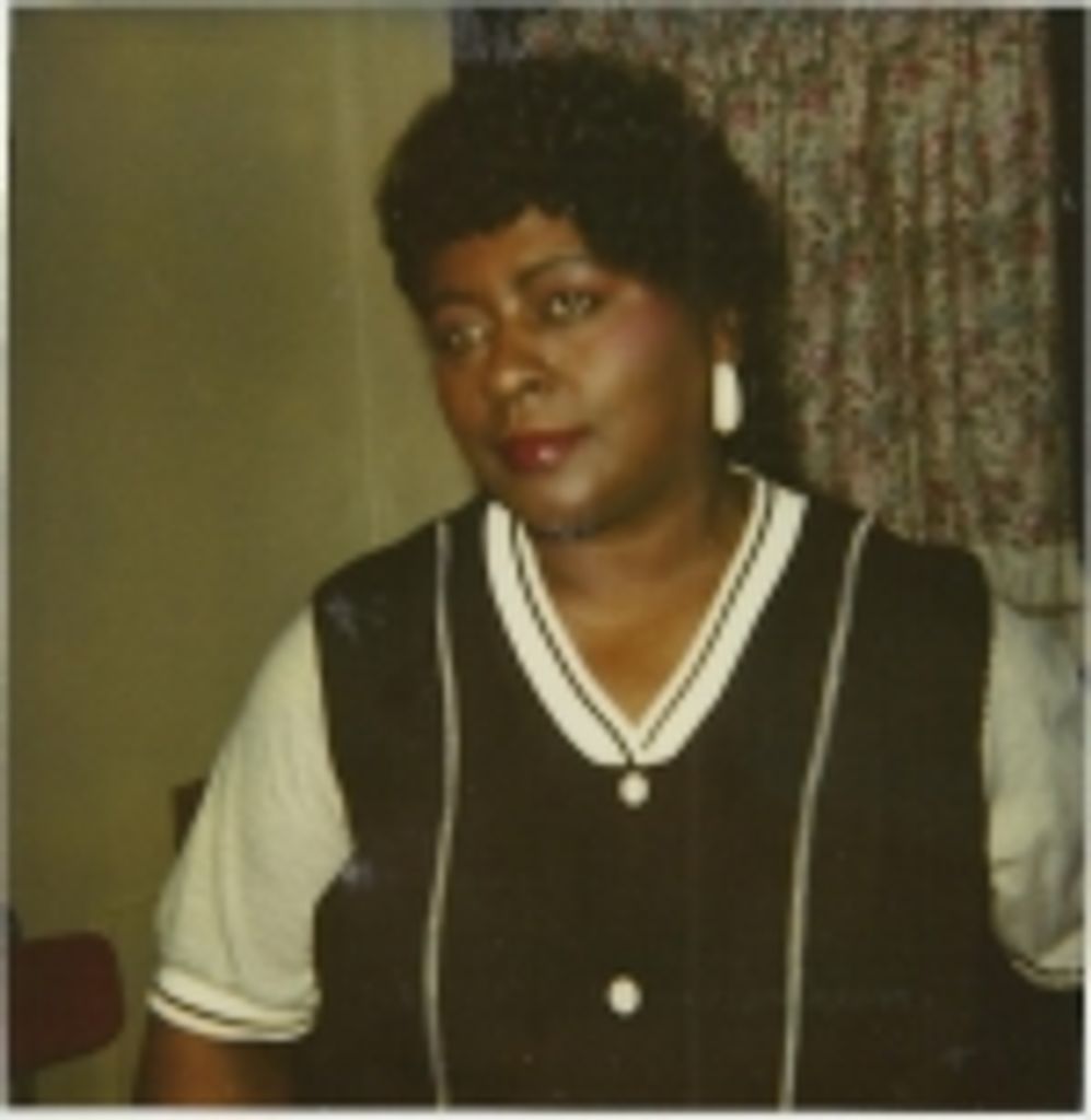 Alma Lee Poe