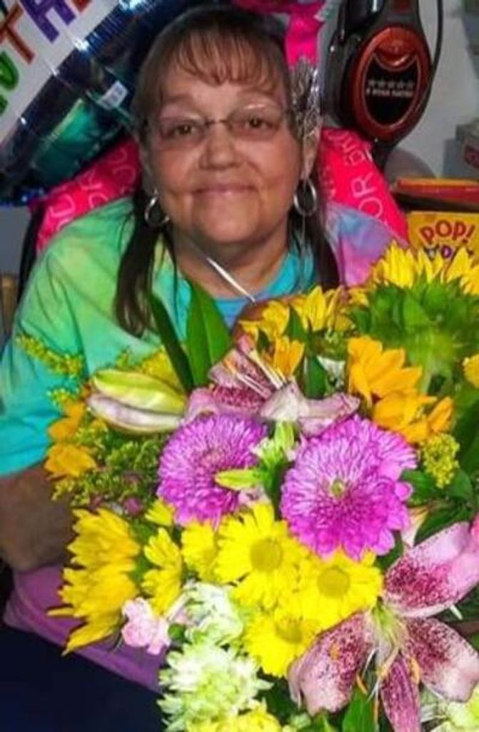 Linda Louise Smith Profile Photo