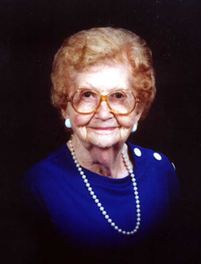 Mary Evelean Oliver Profile Photo