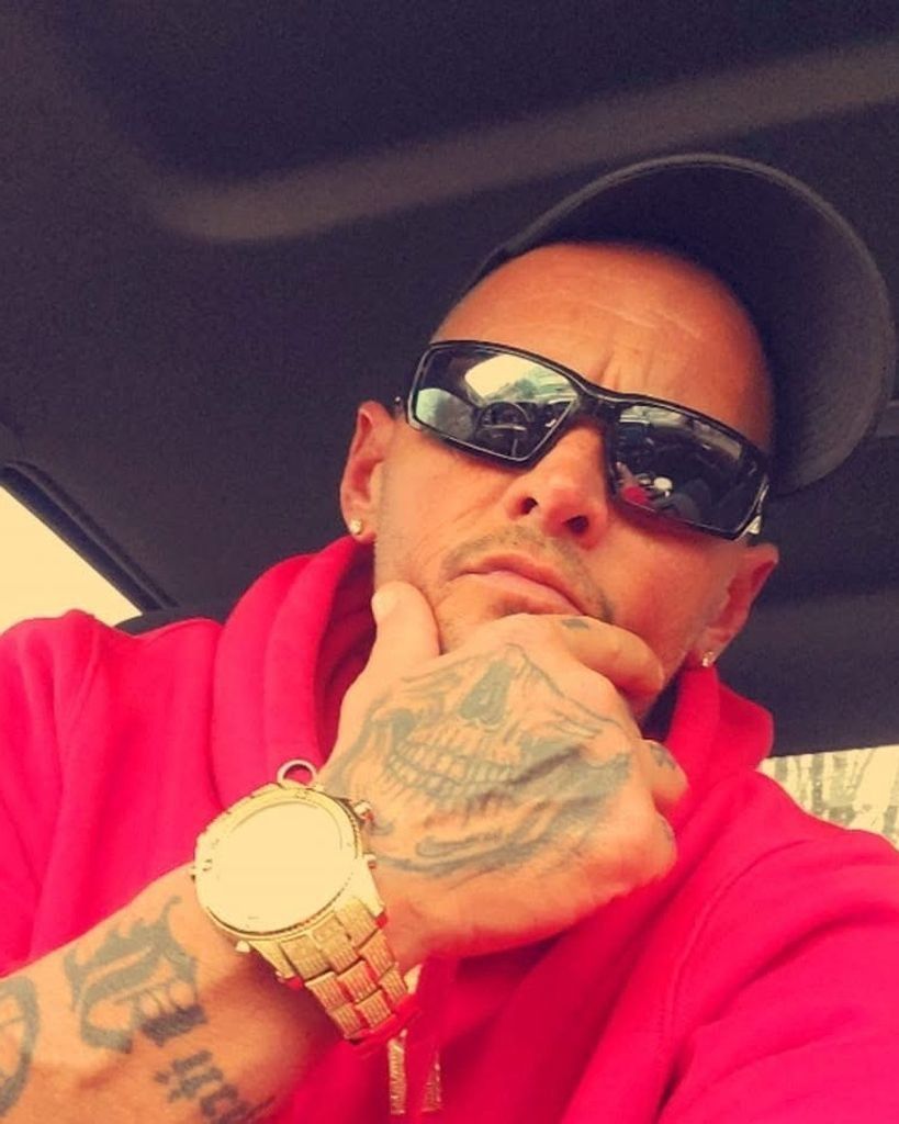 Aaron Michael Pruett Profile Photo