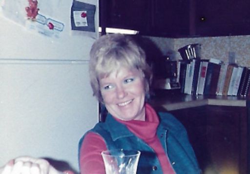 Marlys Van Hauen photo gallery thumbnail 24 of 71