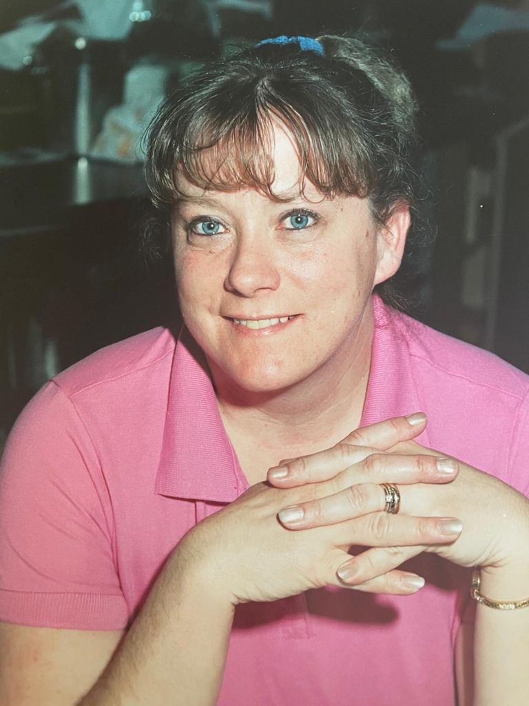 Debra Holmes Profile Photo
