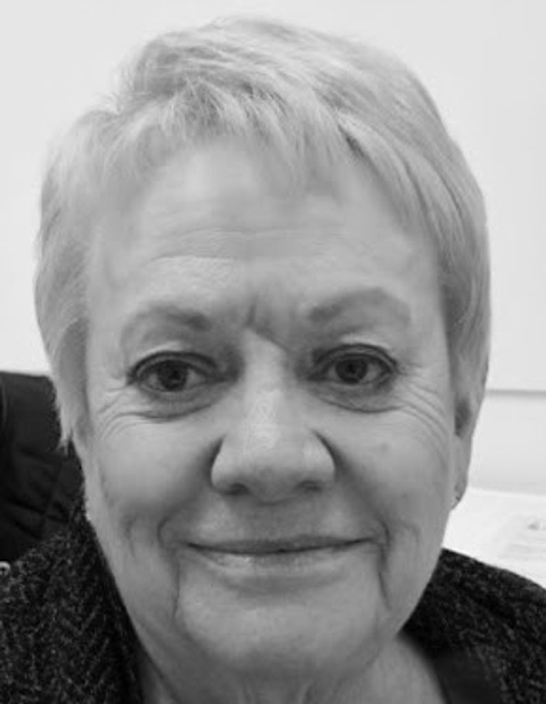 Donna Petiot Profile Photo