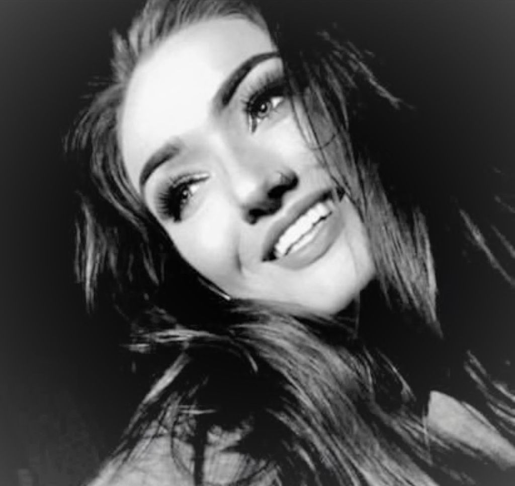 Kyrstan LouAnn "Lola" Lee