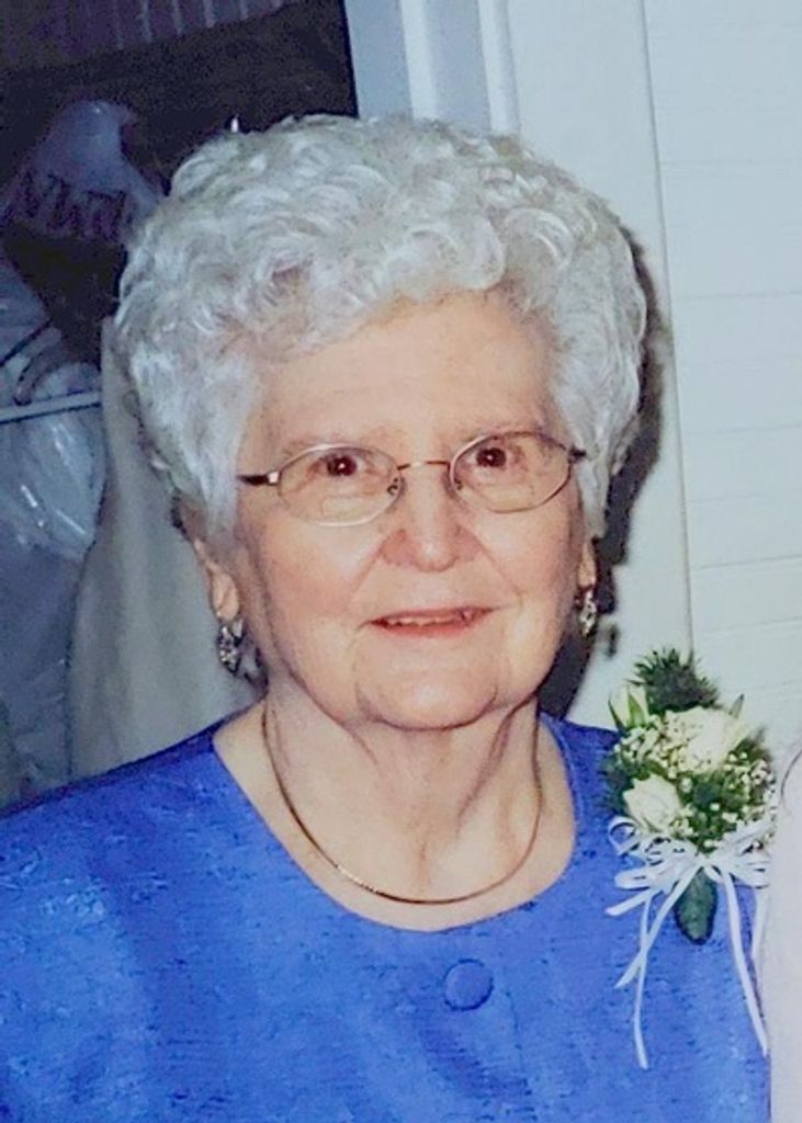 Dolly Dimple Knezevich Profile Photo