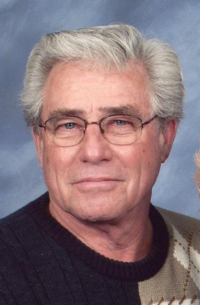 Dennis Lee Schrader Profile Photo