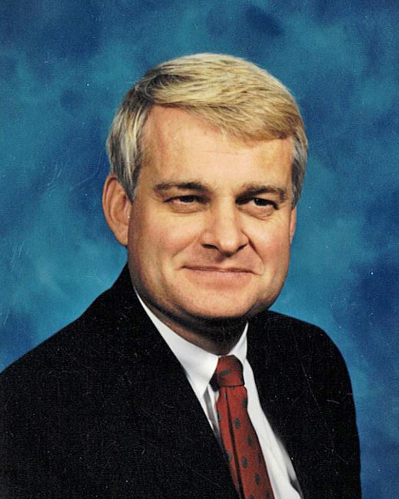 Thomas Lowell Peterson Profile Photo