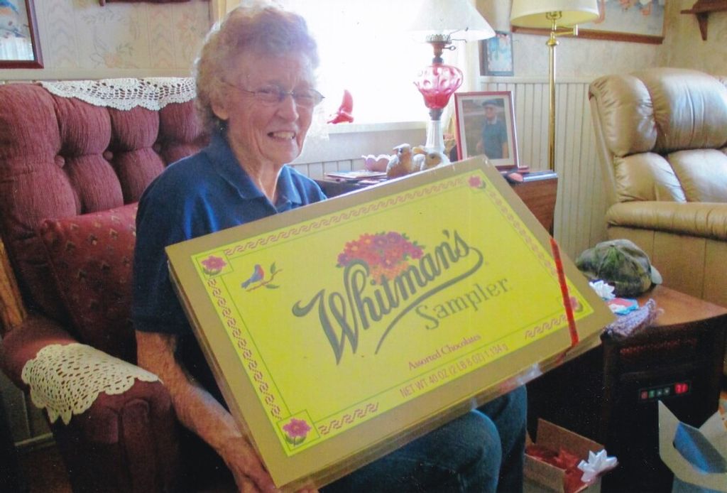 Ladonna Mae (Hughes)  Brown