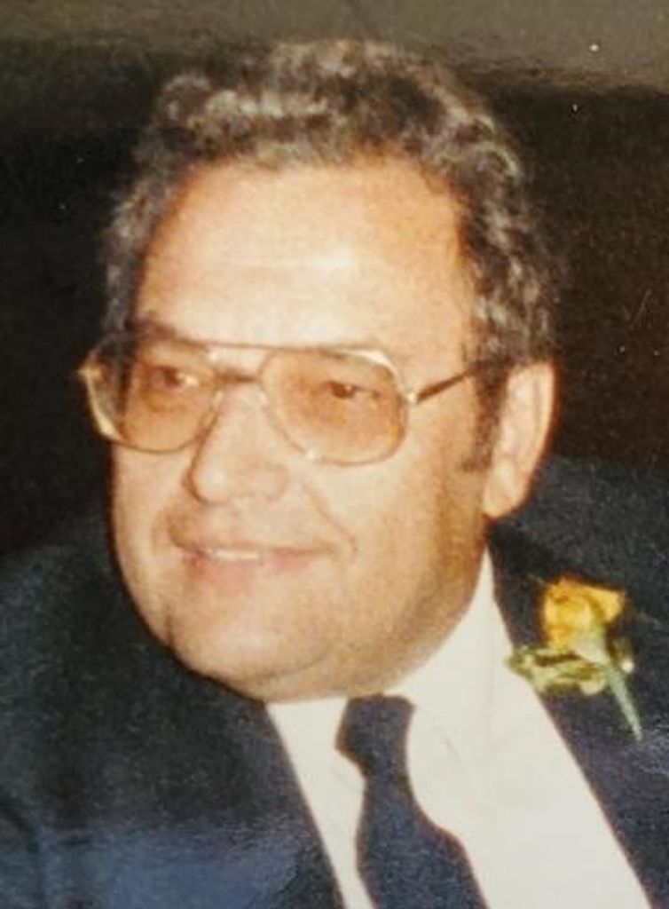 Roger Estenson, Sr.