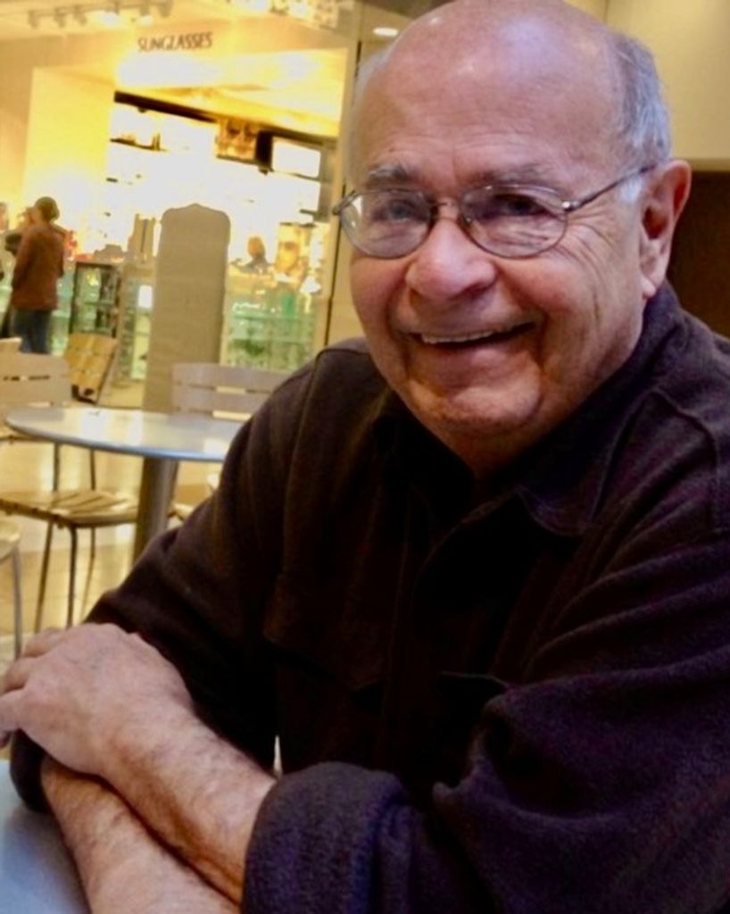 Robert Lawrence "Larry" Helean Profile Photo