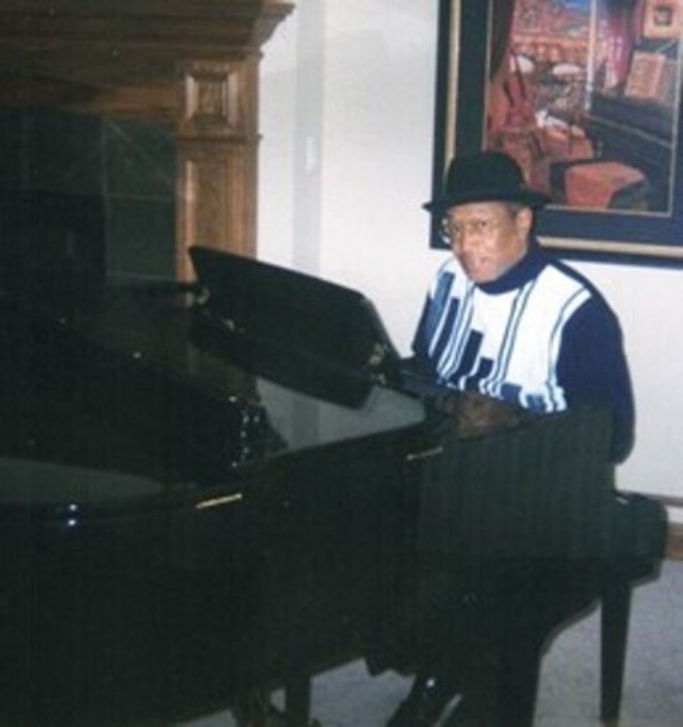 Lester Yates Howard Profile Photo