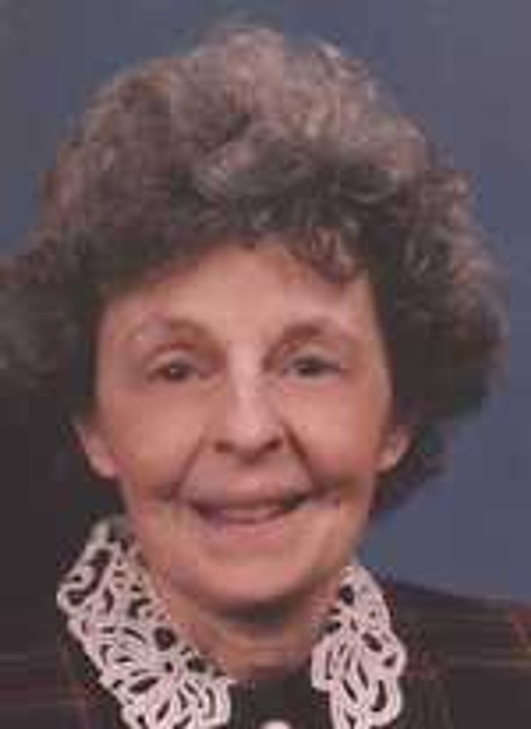 Ruth  Ann (Loomis)  Macneil