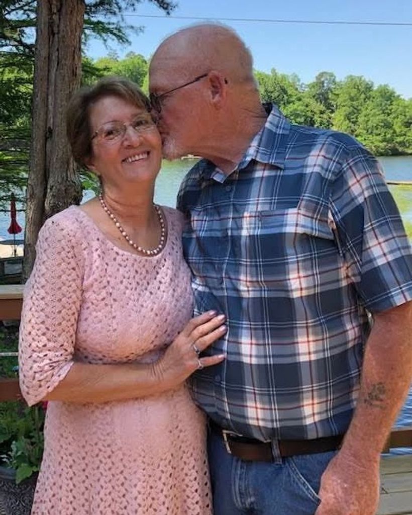 Linda Diane (Wallace) Farr