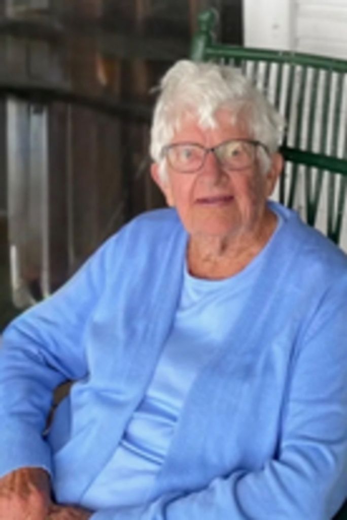 Eleanor Horton Clavelle Profile Photo