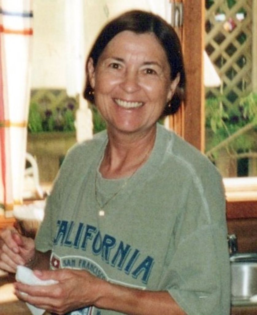 Nadia M. Simek Profile Photo