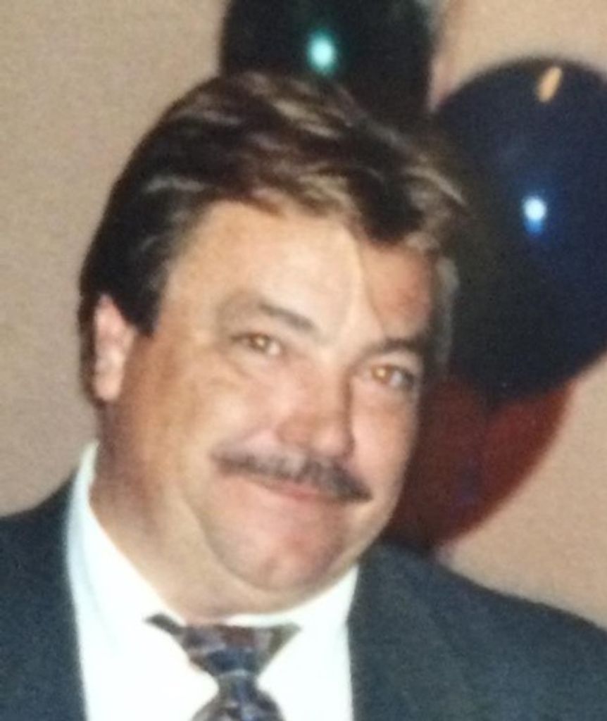 Paul Michael Howell Profile Photo